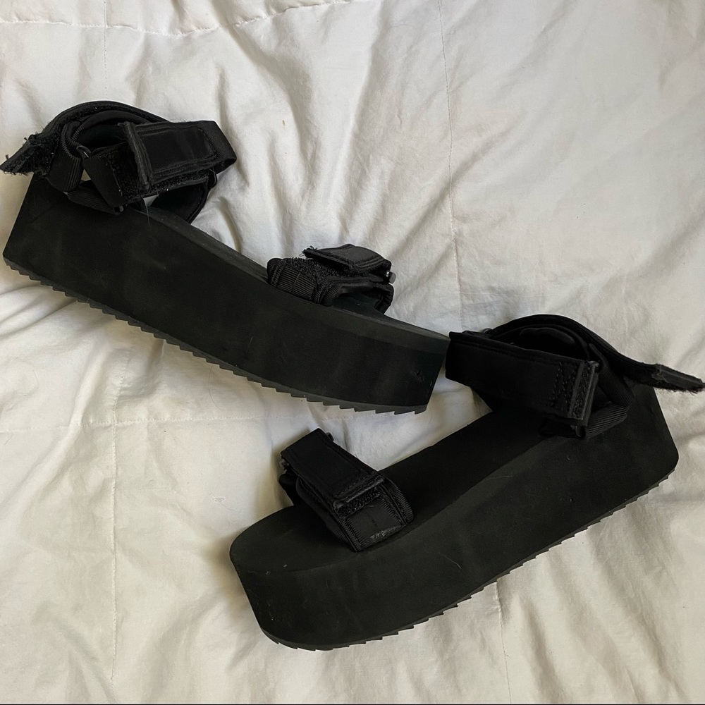 Platform sandals